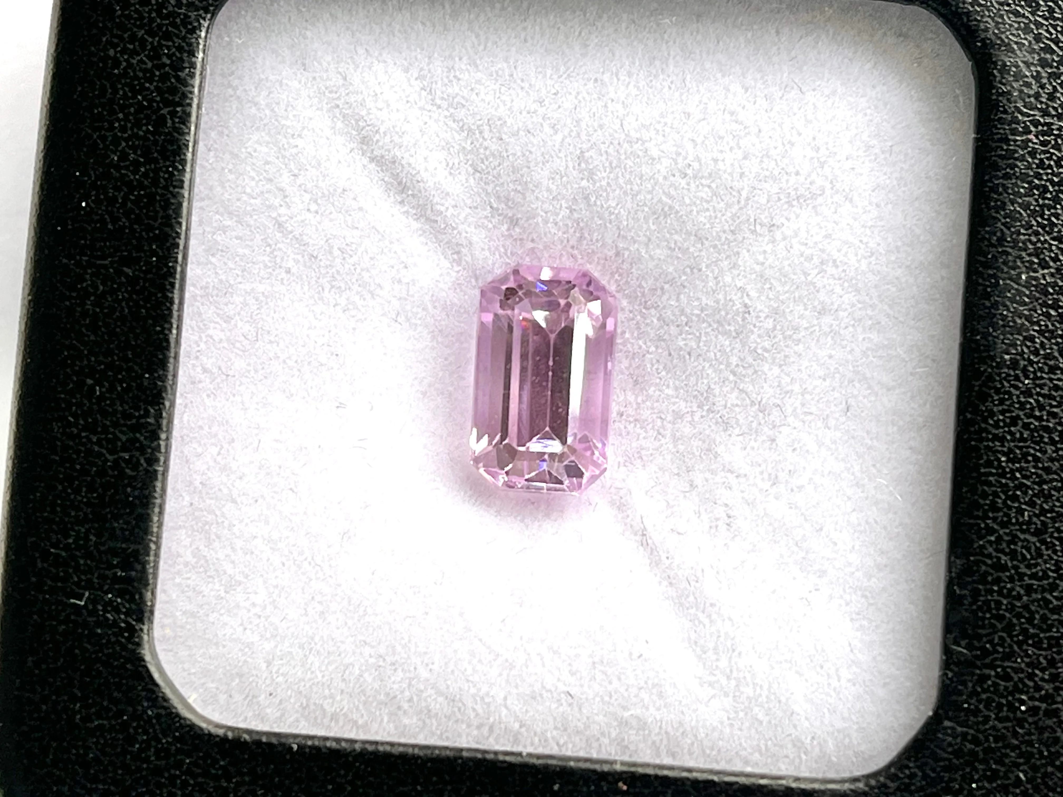 5.59 Carats Natural Kunzite Loose Gemstone