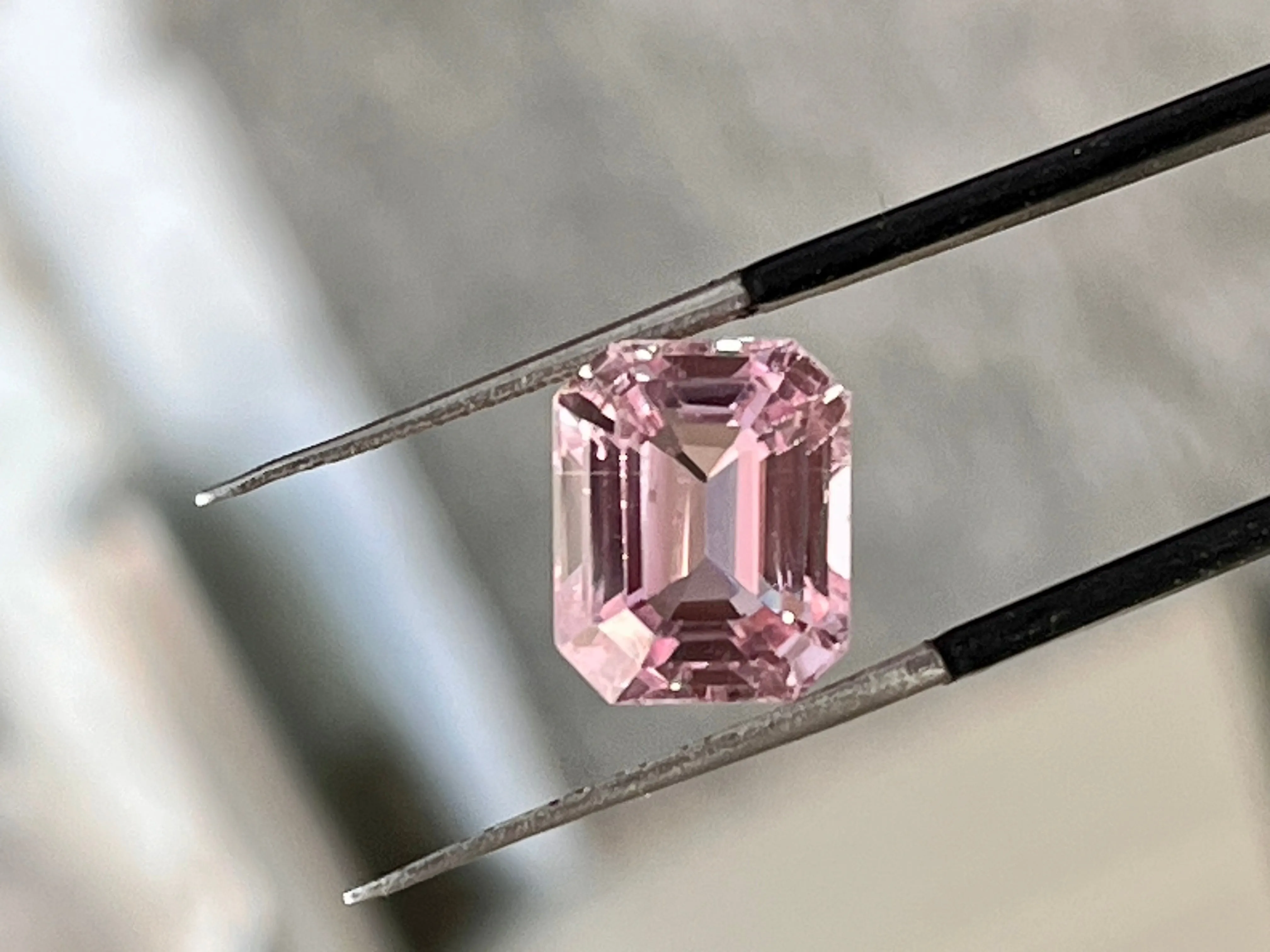 7.50 Carats Natural Kunzite Loose Gemstone