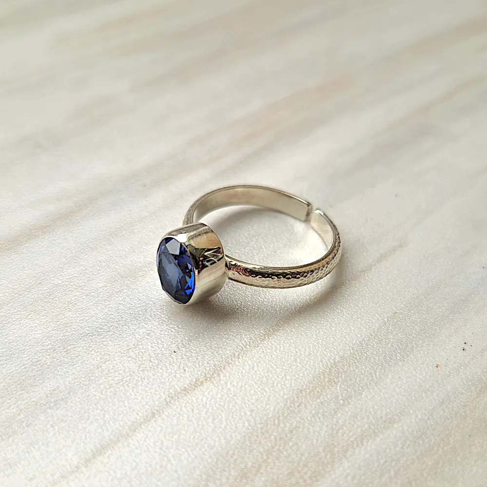 Blue Sapphire Silver Hammered Maxi Ring
