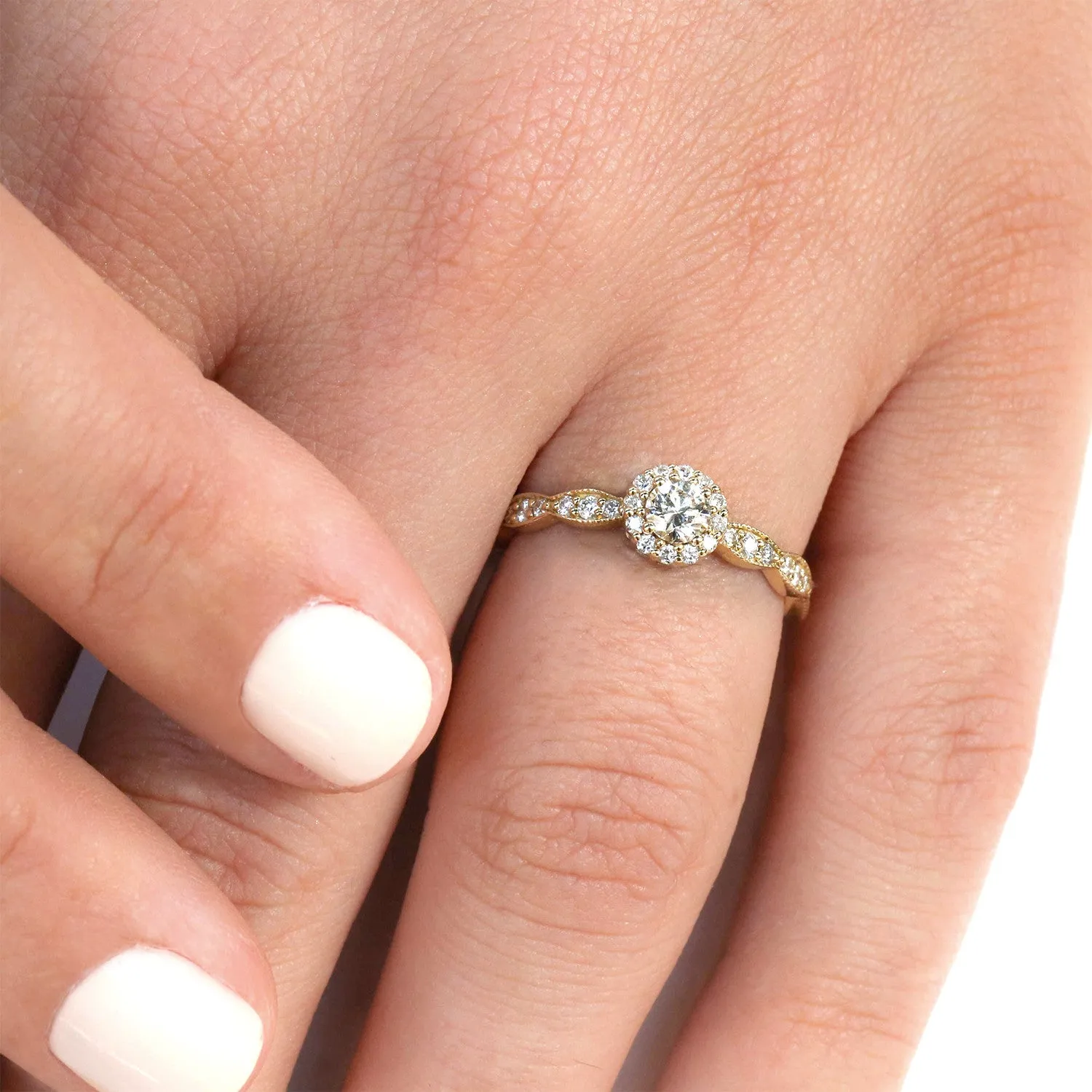 Elizabeth Gold Ring White Diamonds