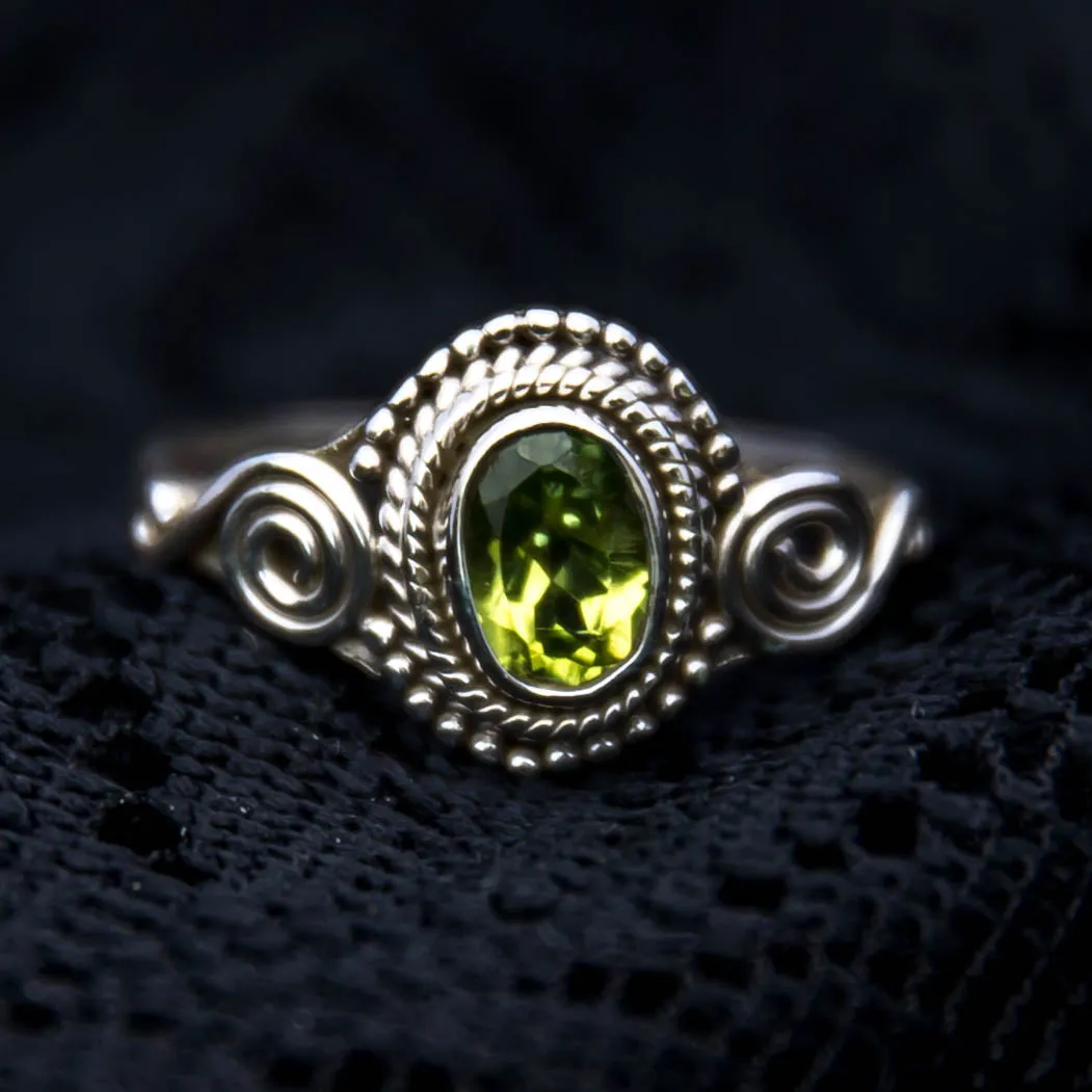 Jai Ring - Silver - Green Peridot
